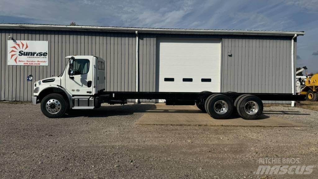 Freightliner M2 Kuorma-autoalustat
