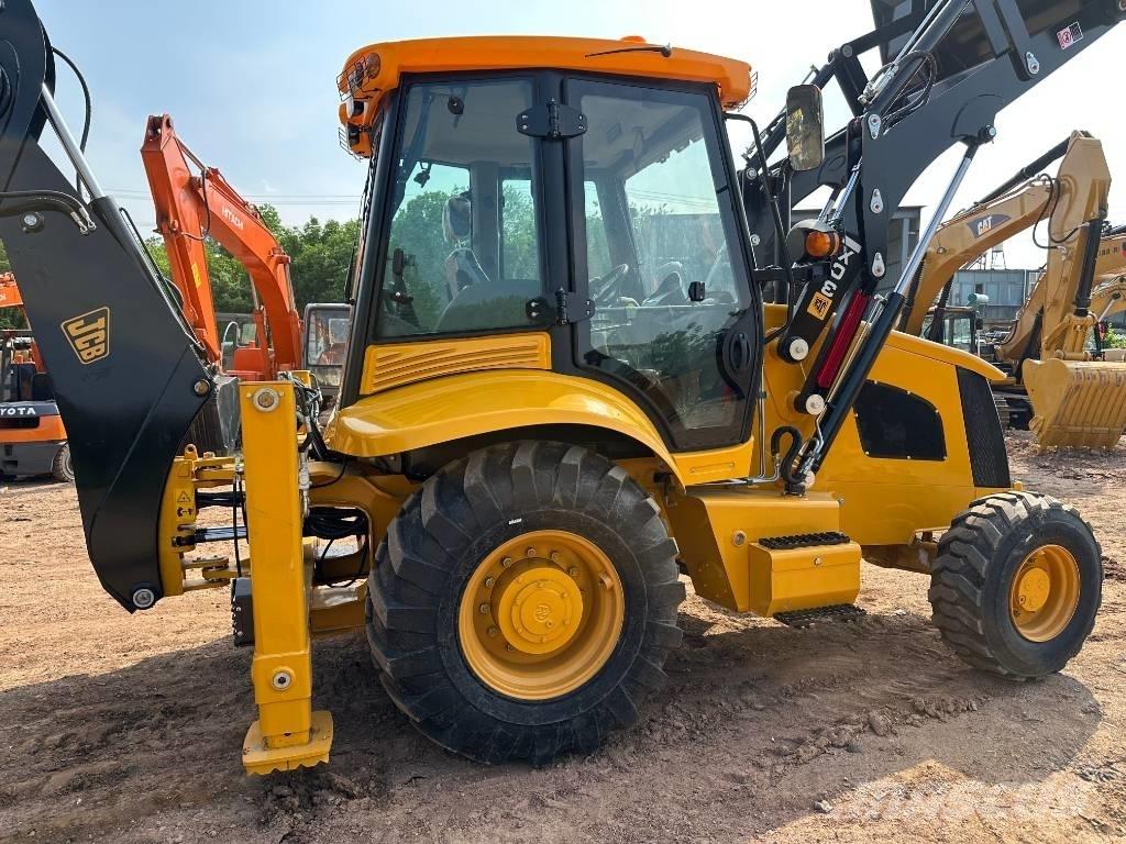 JCB 3 CX Backhoe loaders