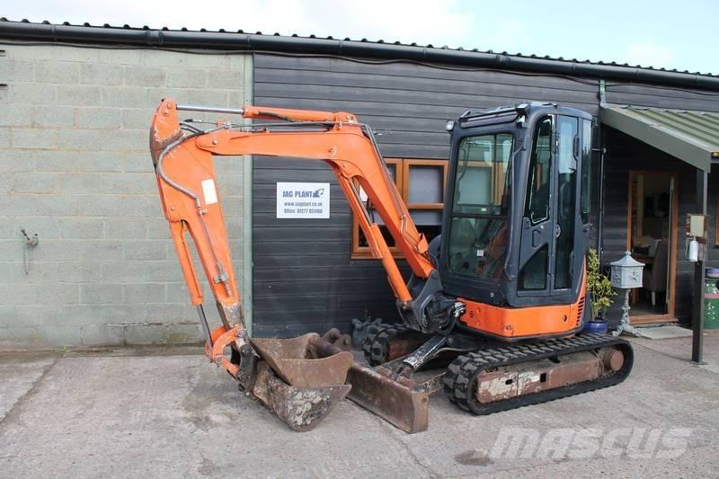 Hitachi ZX 30 U Minikaivukoneet < 7t