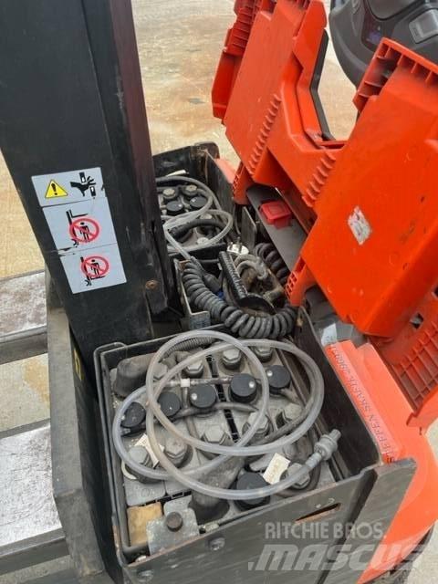 BT SWE 080 L Käyden ajettavat pinoamistrukit