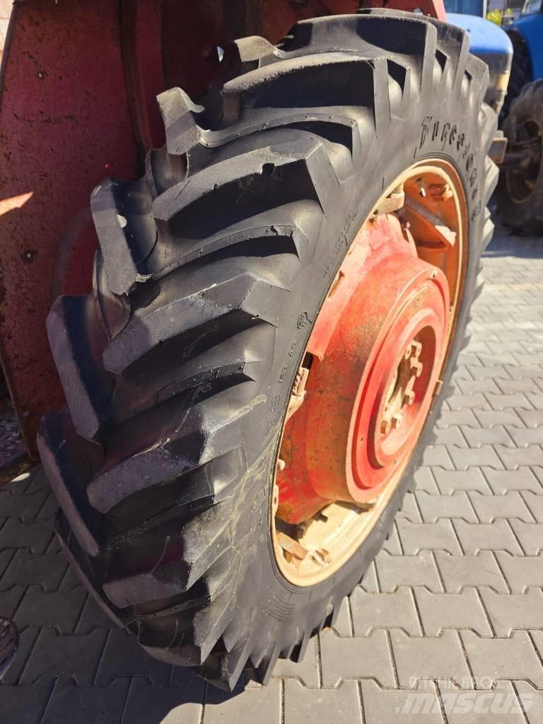 Massey Ferguson 178 Traktorit