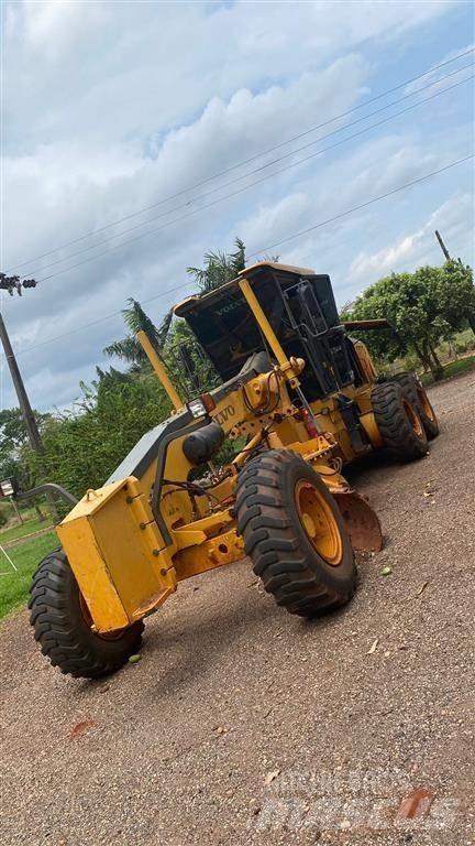 Volvo G 930 Tiehöylät
