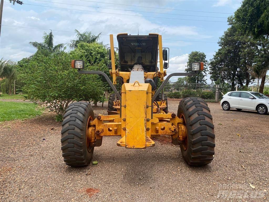 Volvo G 930 Tiehöylät