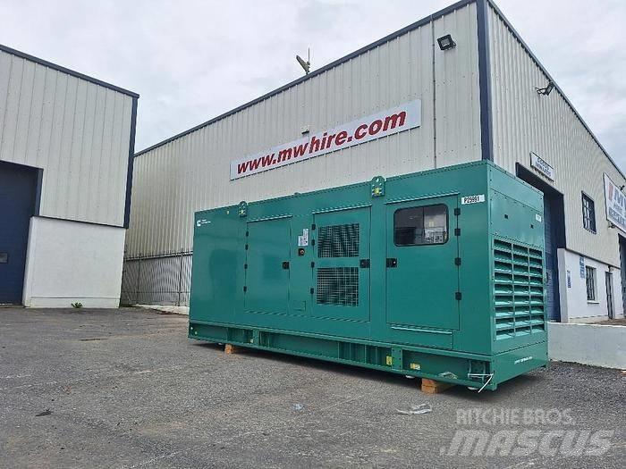 Cummins C900D5 Dieselgeneraattorit