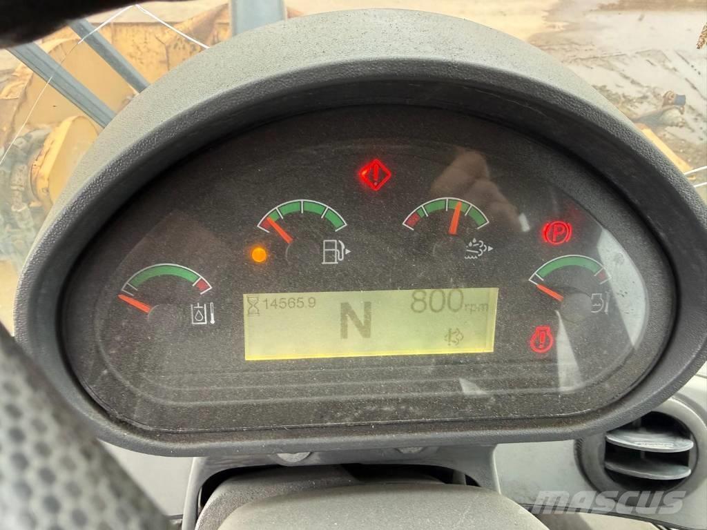 CAT 938 M Pyöräkuormaajat