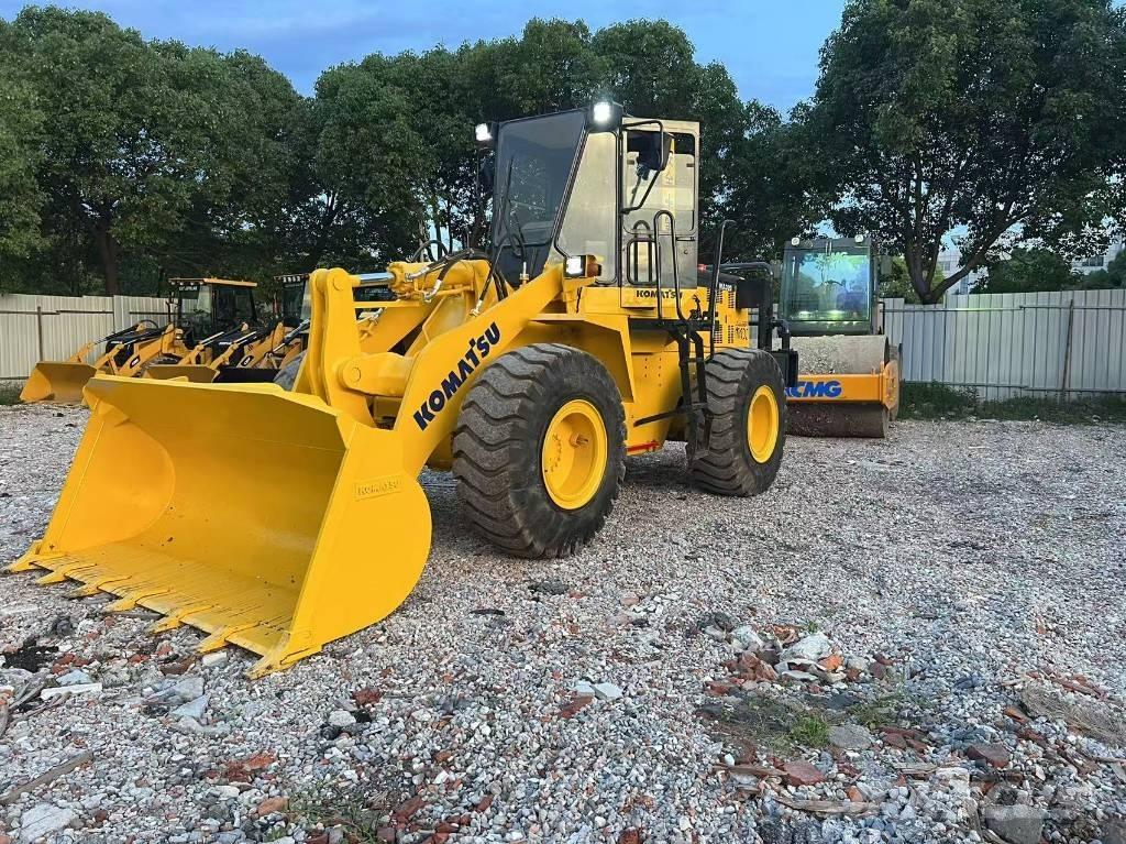Komatsu WA 320-3 Pyöräkuormaajat