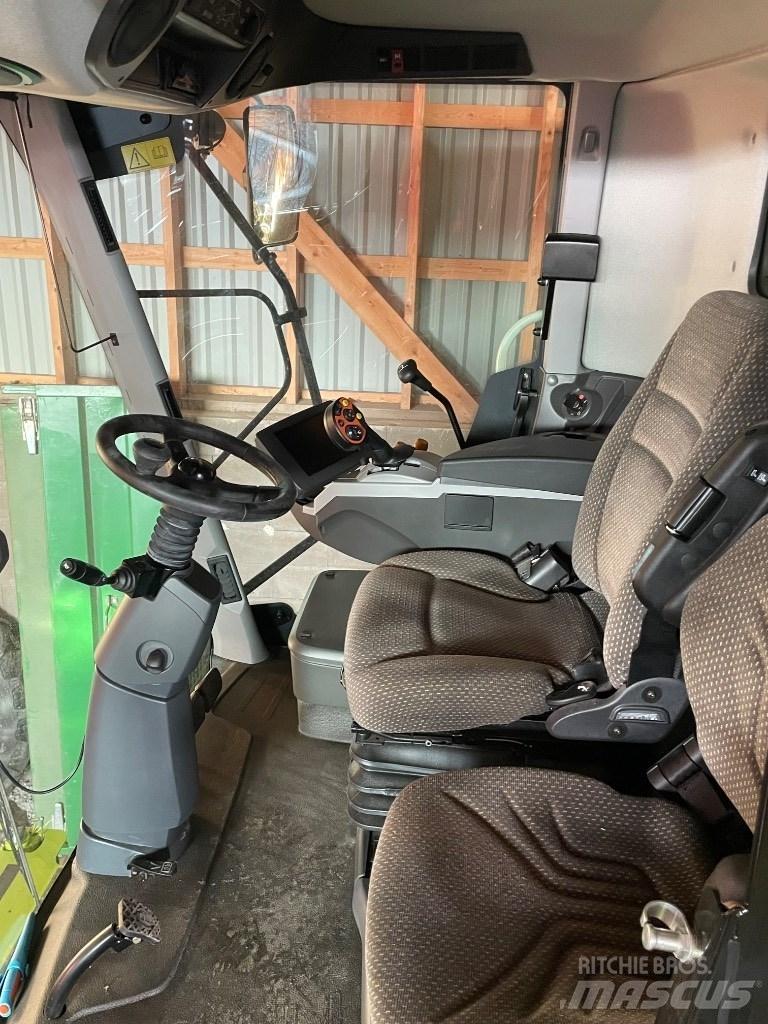 CLAAS Tucano 440 Leikkuupuimurit