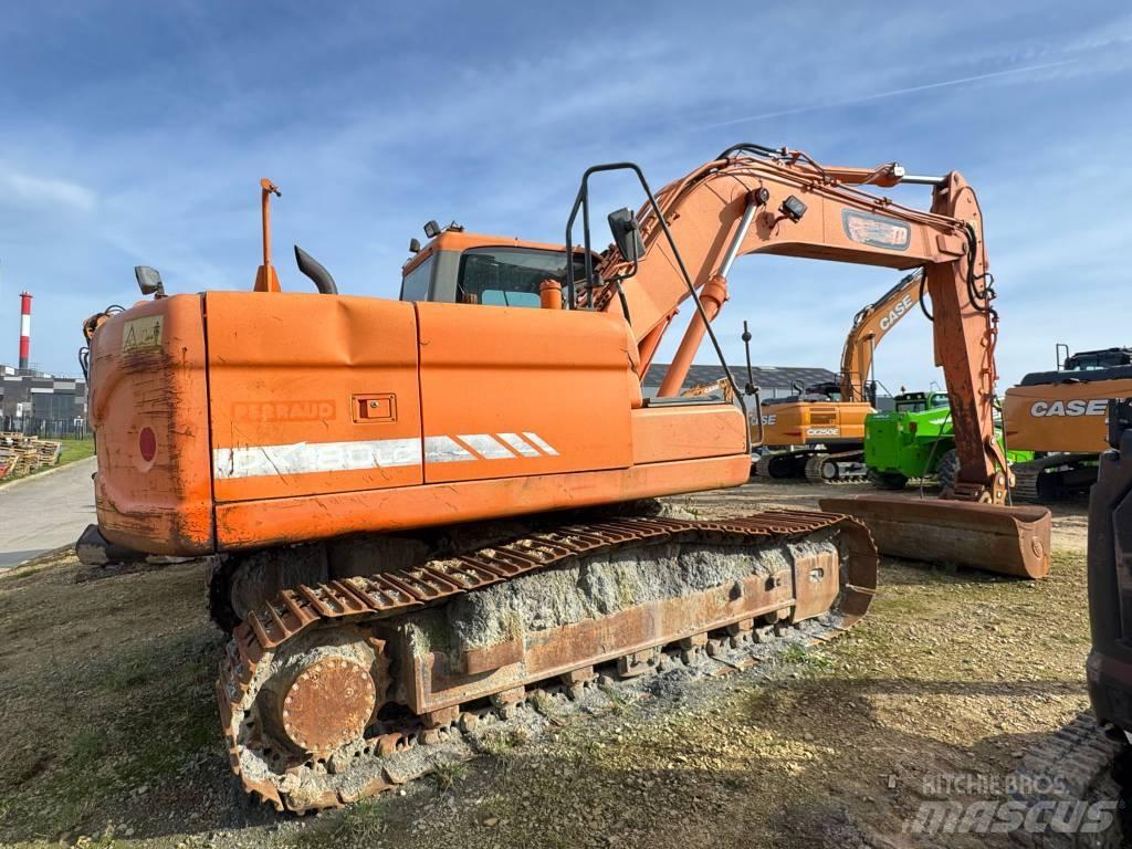 Doosan DX 180 LC Telakaivukoneet
