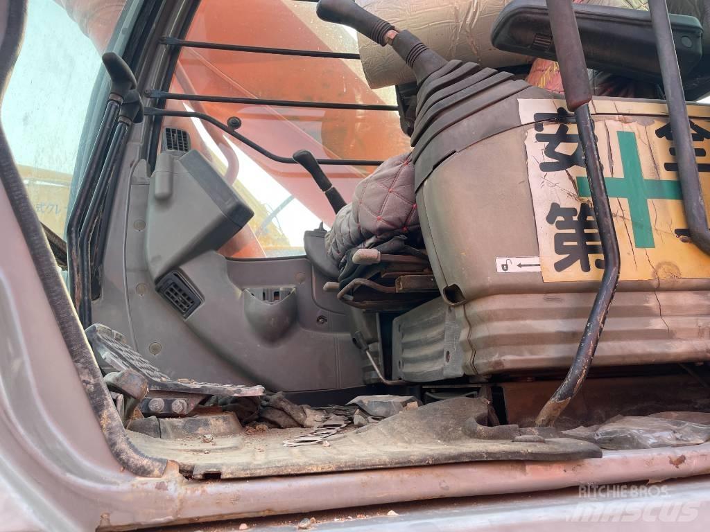 Hitachi ZX 270 Telakaivukoneet