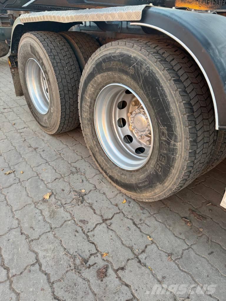 Volvo FH 650 Puuautot