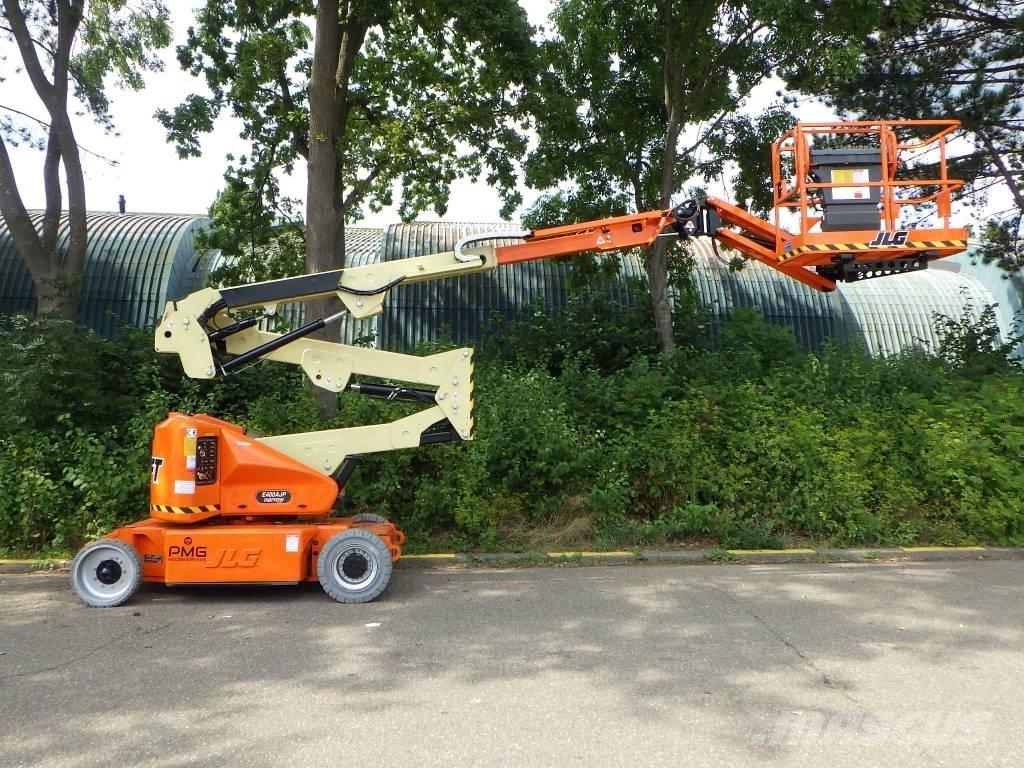 JLG E400AJPN Kuukulkijat