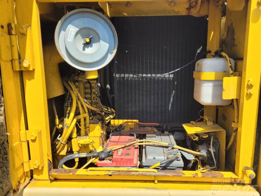 Komatsu PW160 ES-6K Pyöräkaivukoneet