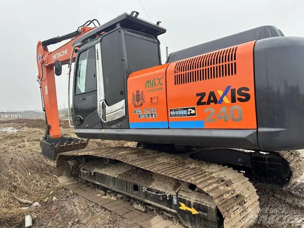 Hitachi ZX 240 Telakaivukoneet