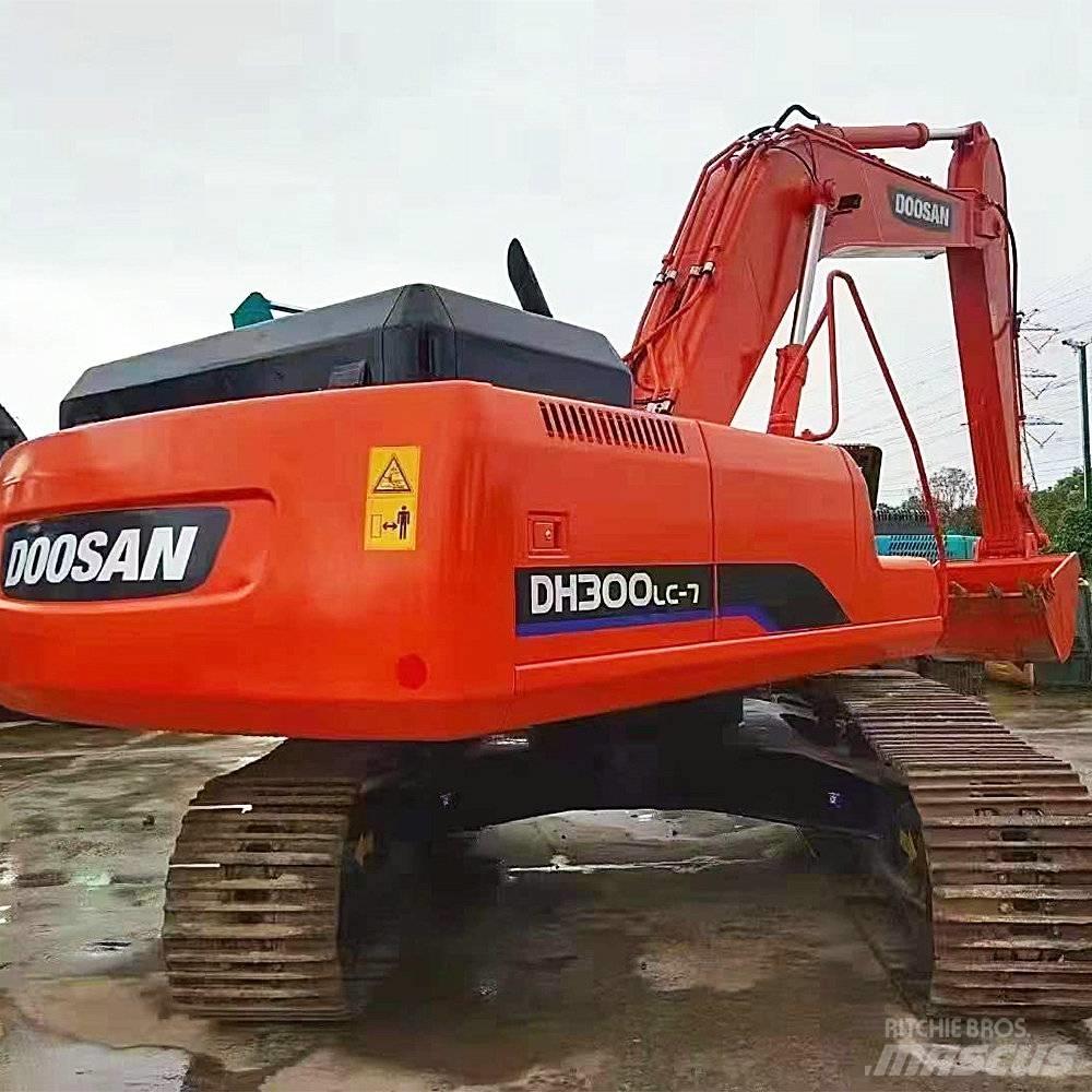 Doosan 300 Telakaivukoneet