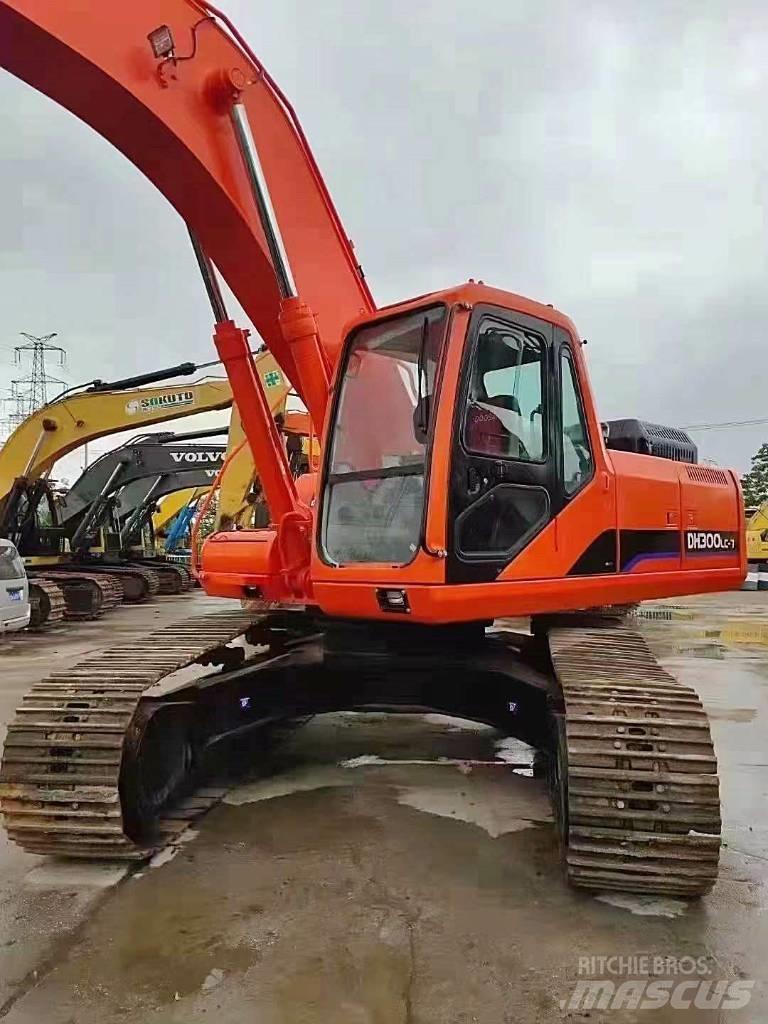 Doosan 300 Telakaivukoneet