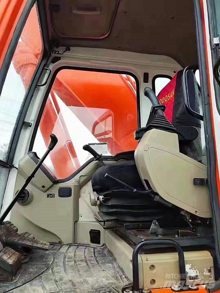 Doosan 300 Telakaivukoneet