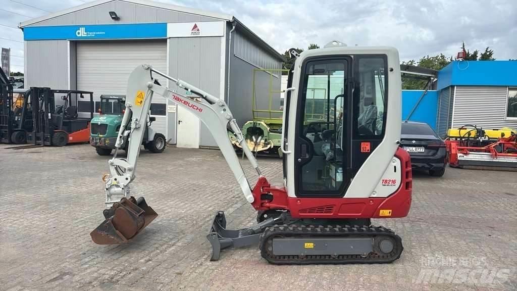 Takeuchi TB216 A Minikaivukoneet < 7t