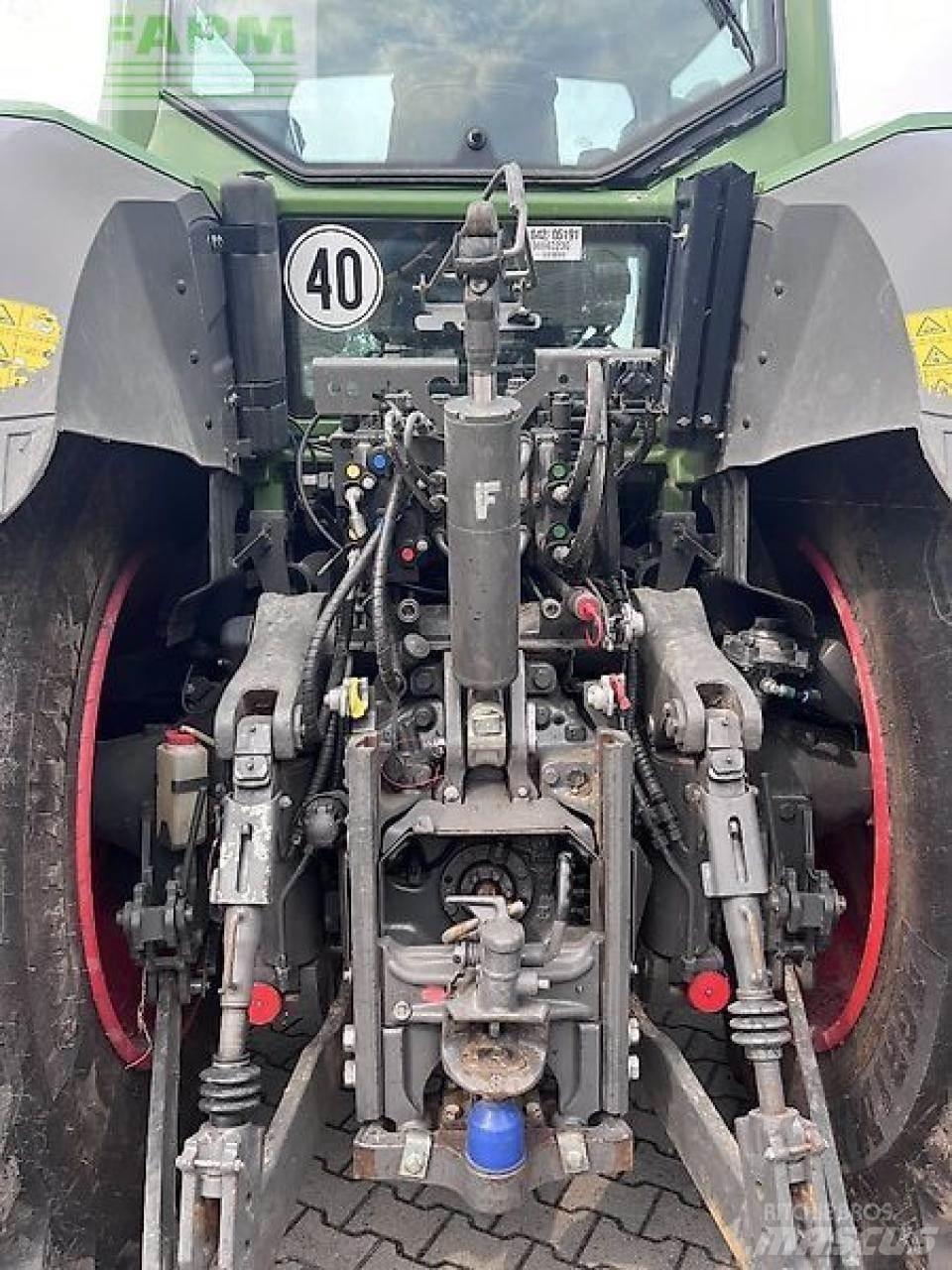 Fendt 828 Traktorit