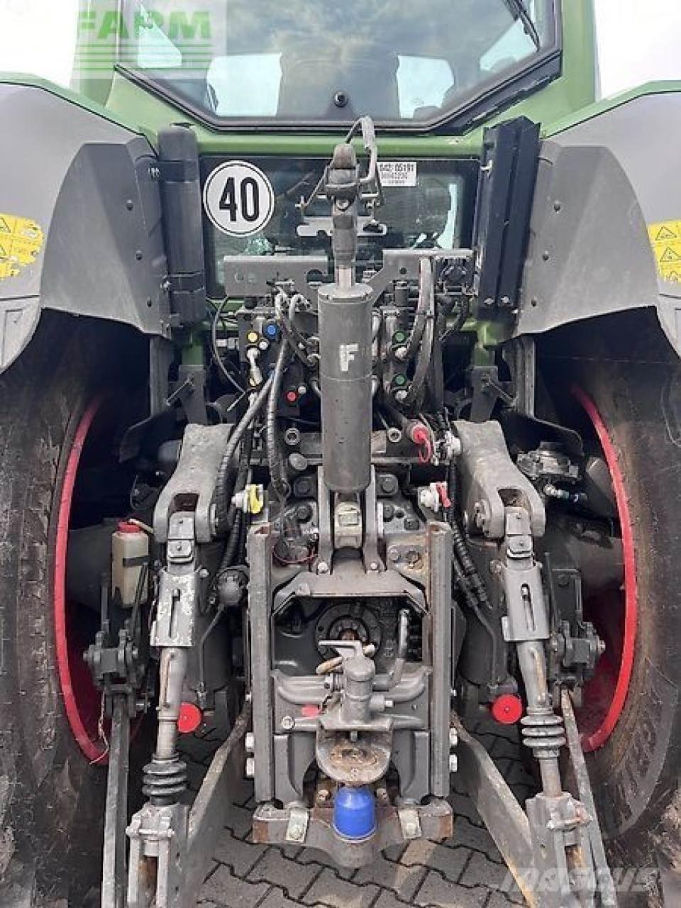 Fendt 828 Traktorit