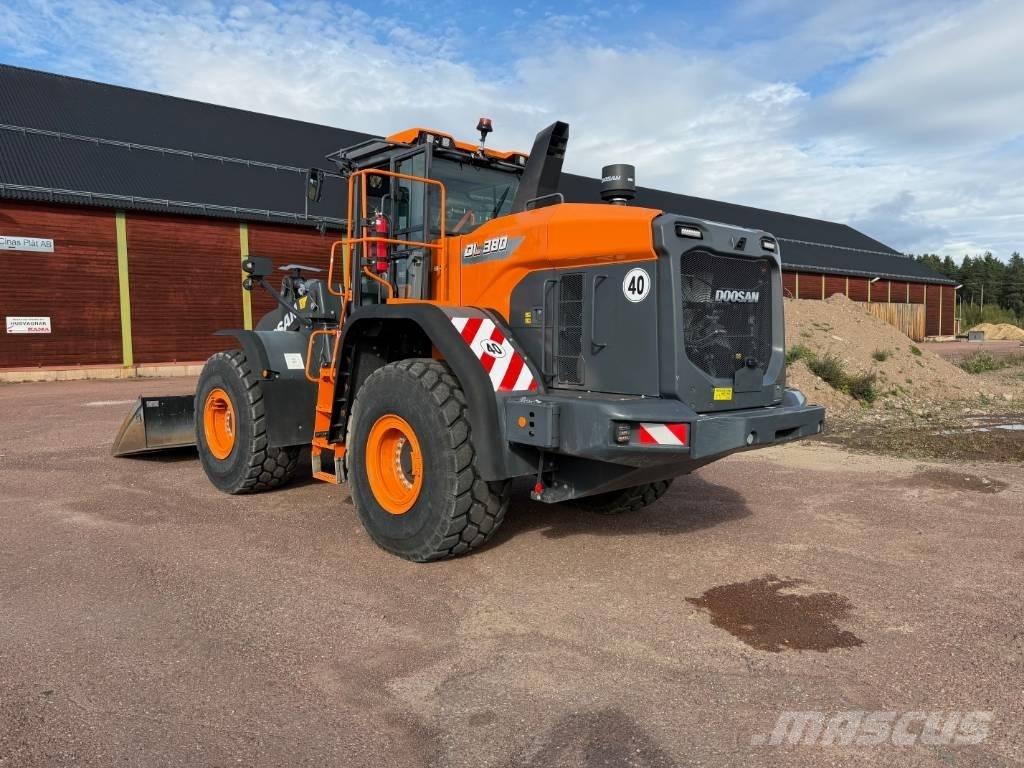 Develon DL 380-7 Pyöräkuormaajat