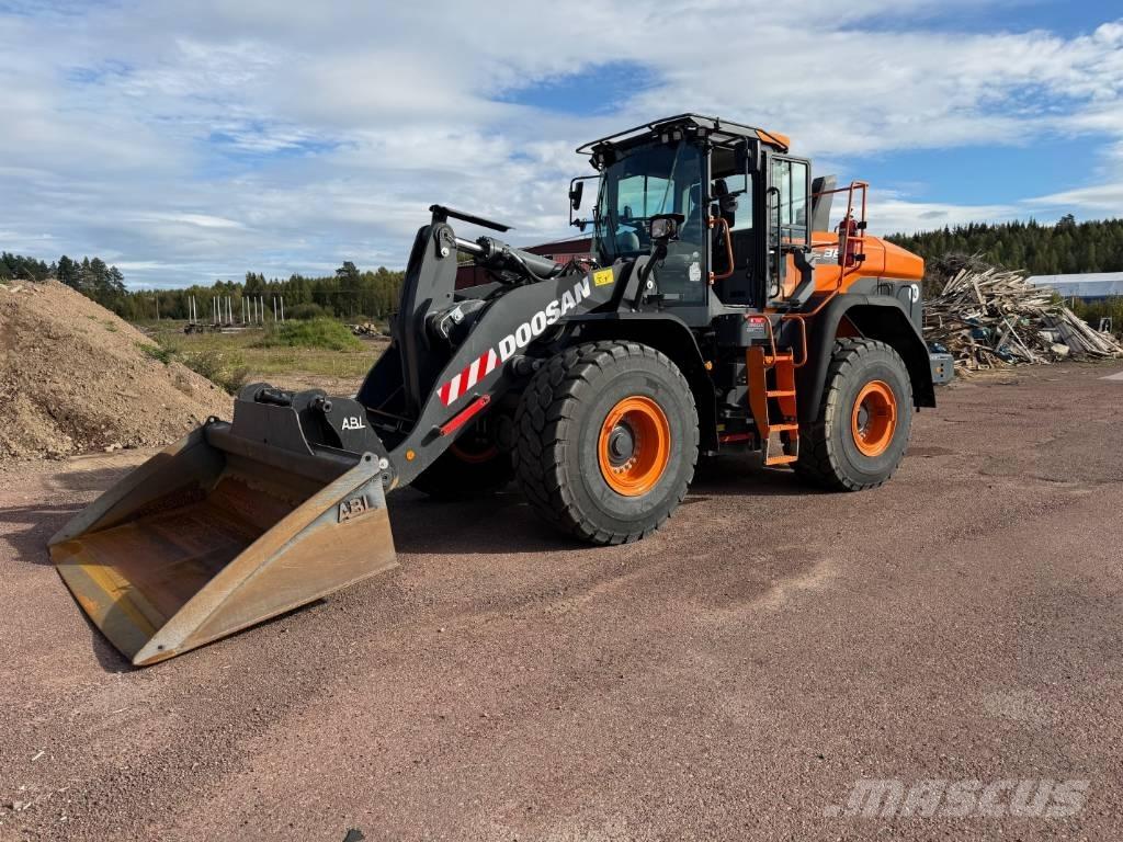 Develon DL 380-7 Pyöräkuormaajat