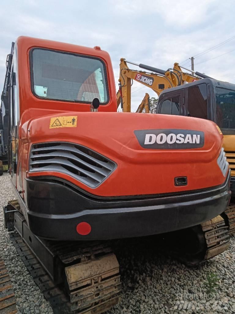 Doosan DX 75 Minikaivukoneet < 7t