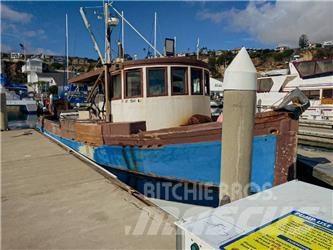  Trawler Boat Veneet, proomut ja ponttoonit