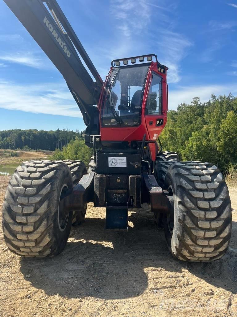 Komatsu 951 Harvesterit