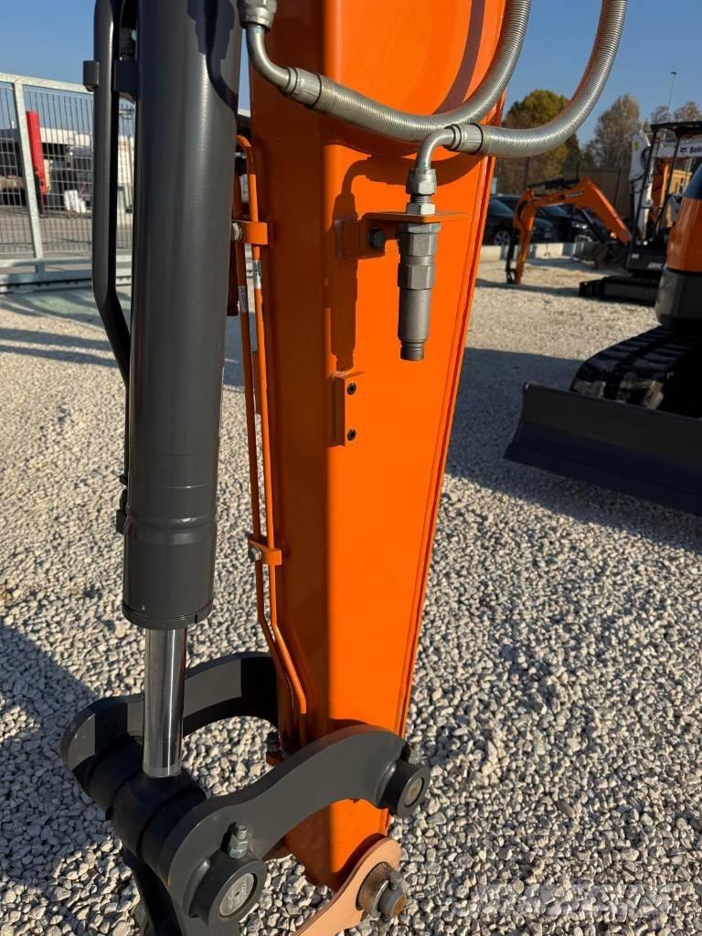 Develon DX 55 R-7 Telakaivukoneet