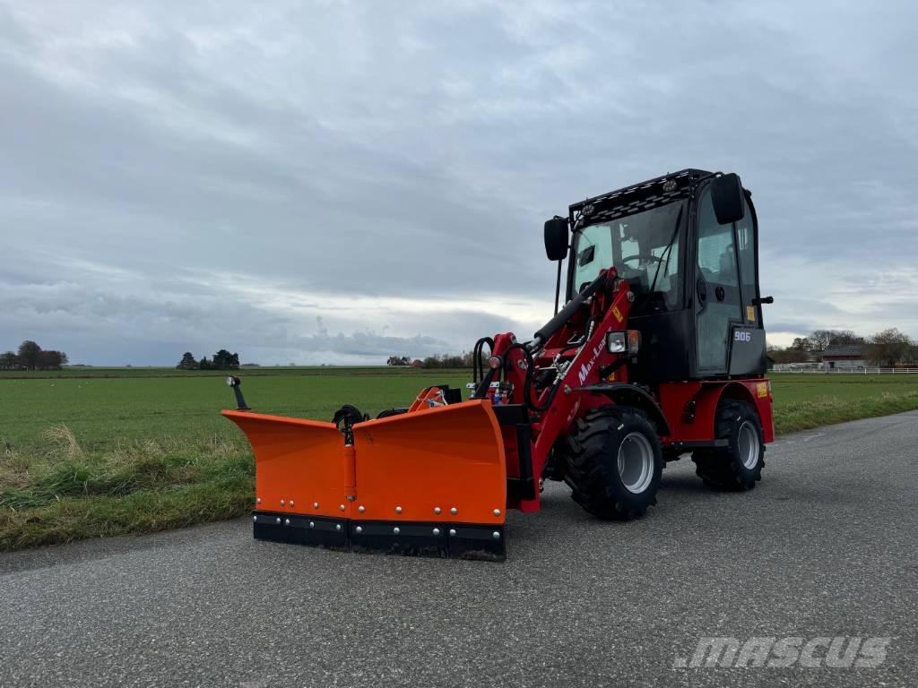  Max Loader 906 Pienkuormaajat