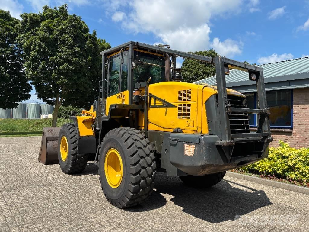 Komatsu WA 320-5 Pyöräkuormaajat