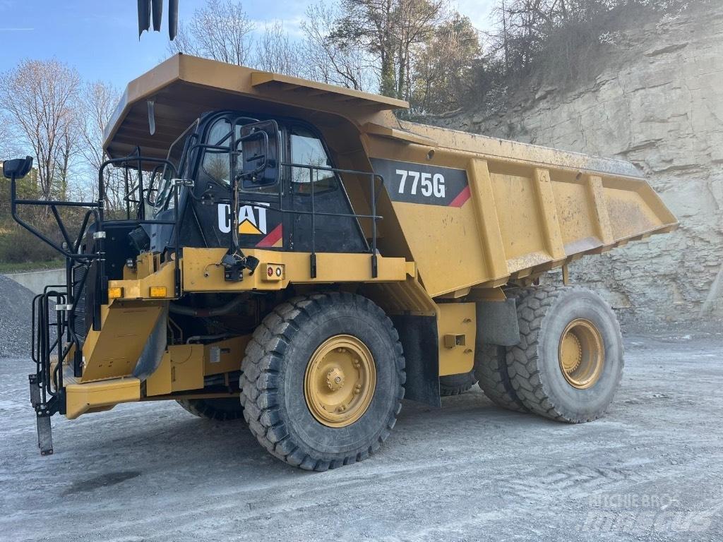 CAT 775 G Maansiirtoautot