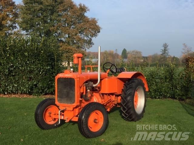 Allis-Chalmers U Traktorit