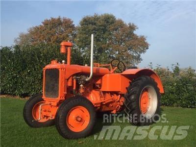 Allis-Chalmers U Traktorit