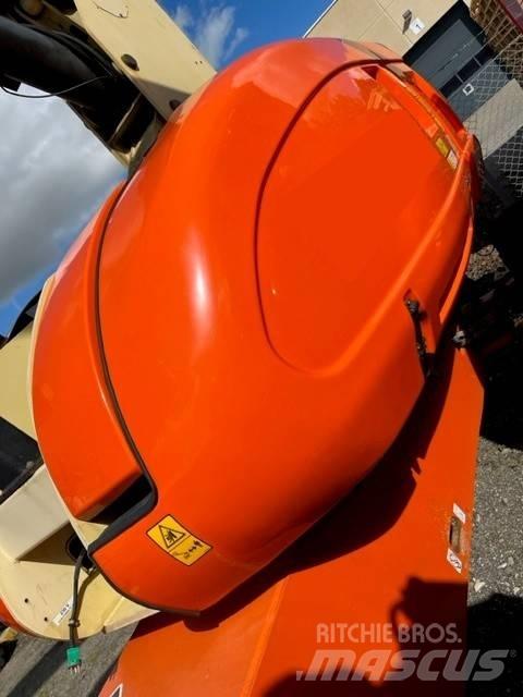 JLG 860 SJ Teleskooppipuominostimet