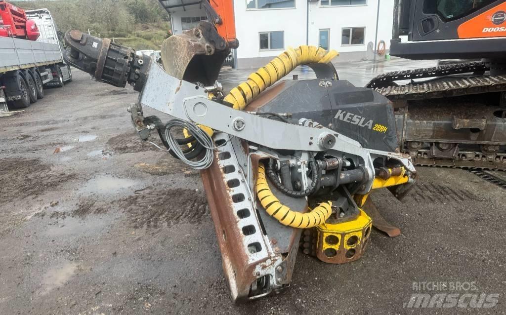 Doosan DX 235 Yhdistelmäkoneet - korjurit