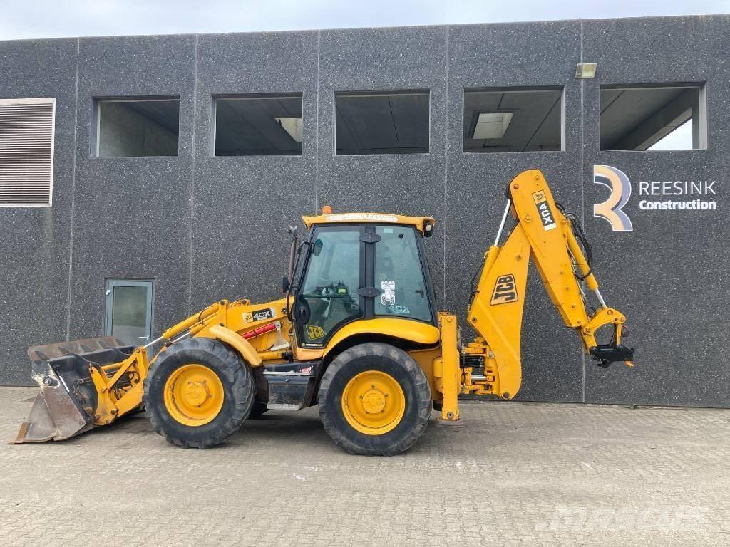 JCB 4 CX Kaivurikuormaajat