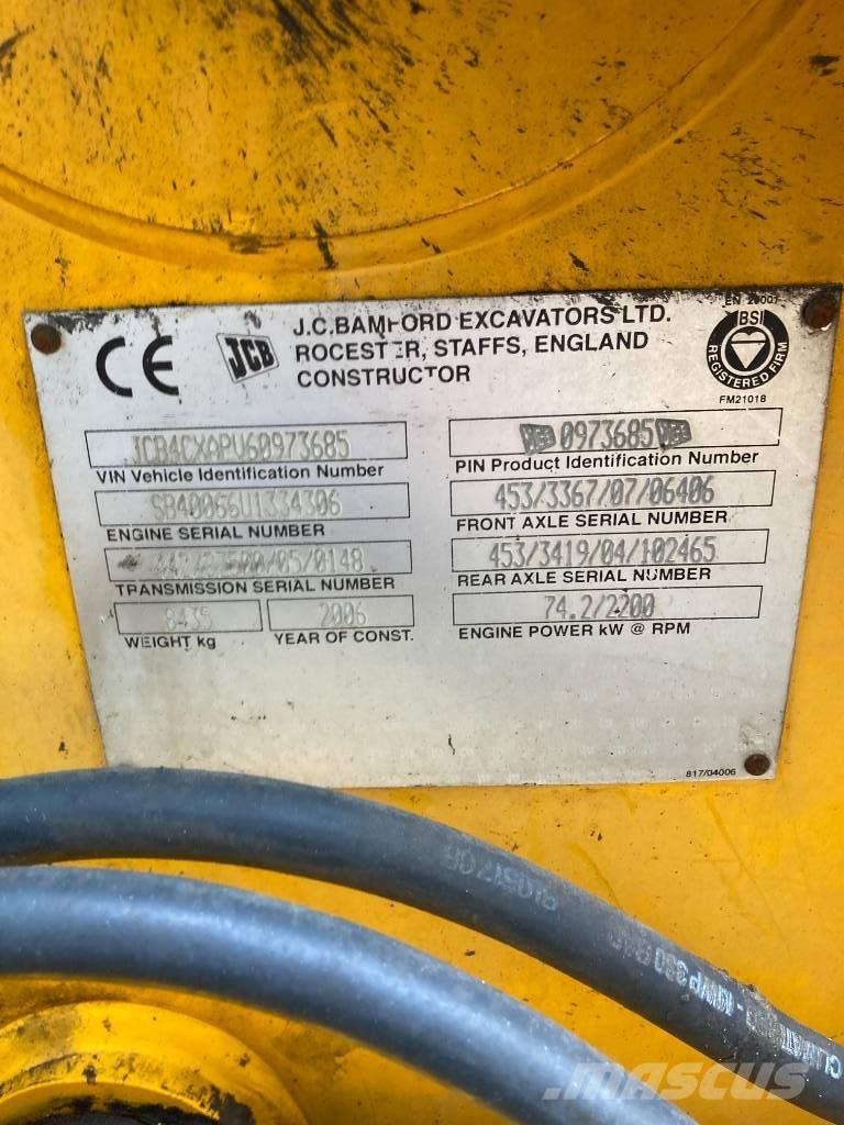 JCB 4 CX Kaivurikuormaajat