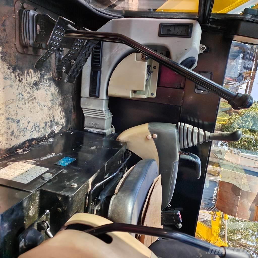 CAT 305.5 E Minikaivukoneet < 7t