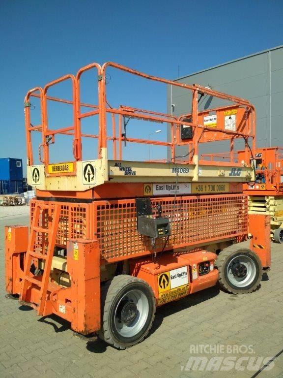 JLG M 4069 Saksilavat