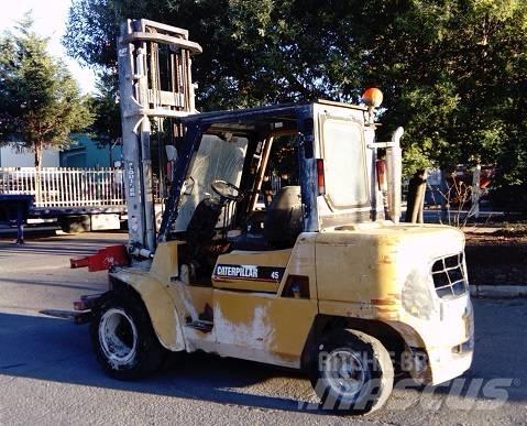 CAT DP 45 K Dieseltrukit