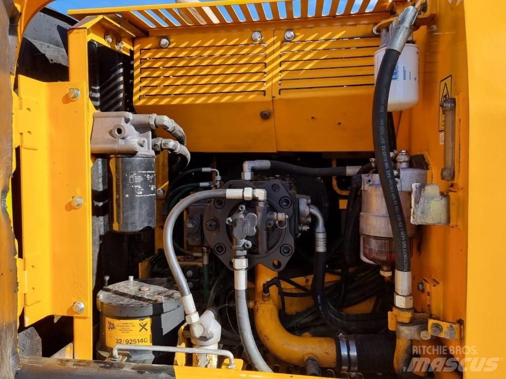 JCB JS 200 LC Telakaivukoneet