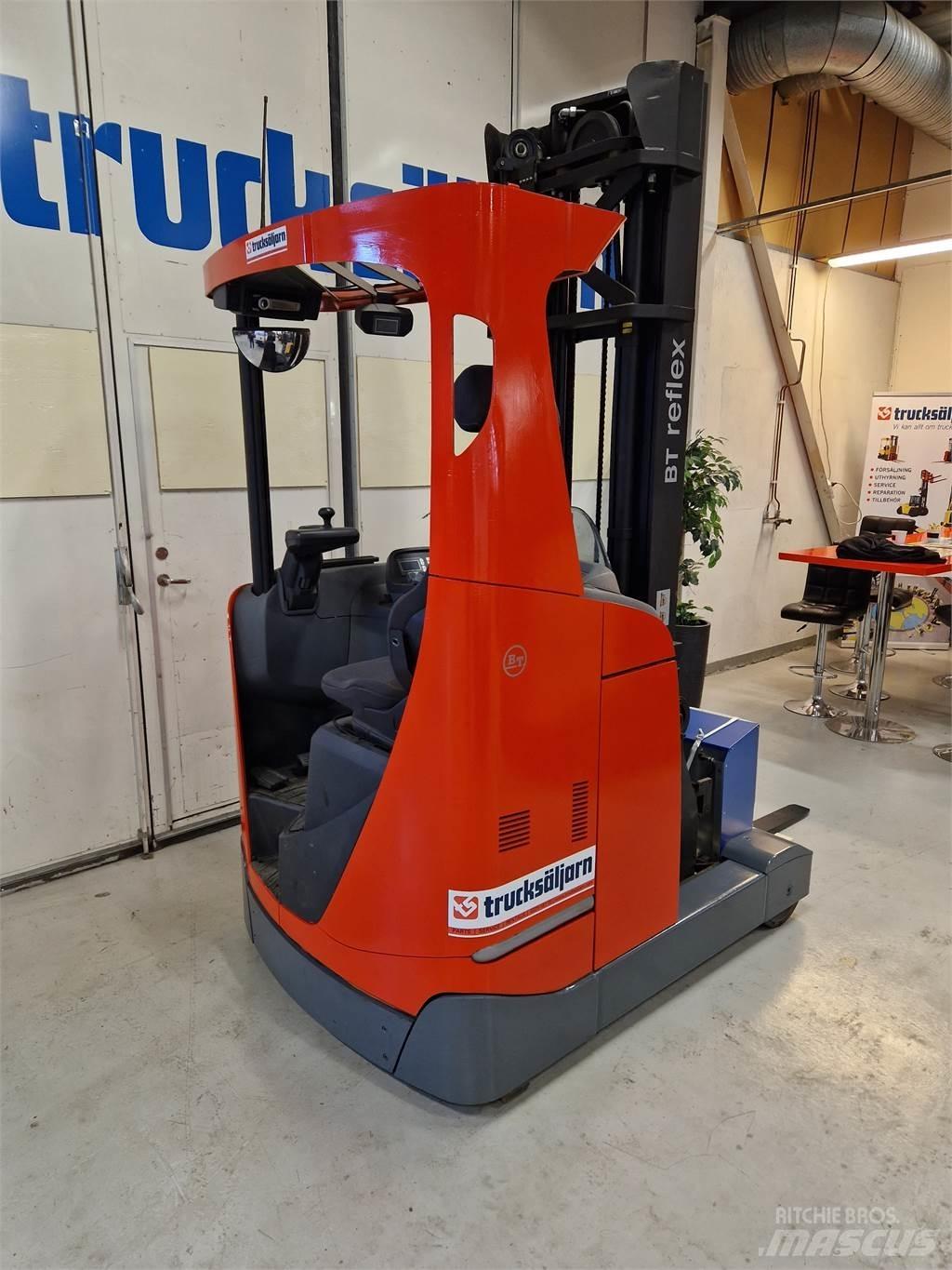 BT RRE160E Työntömastotrukit