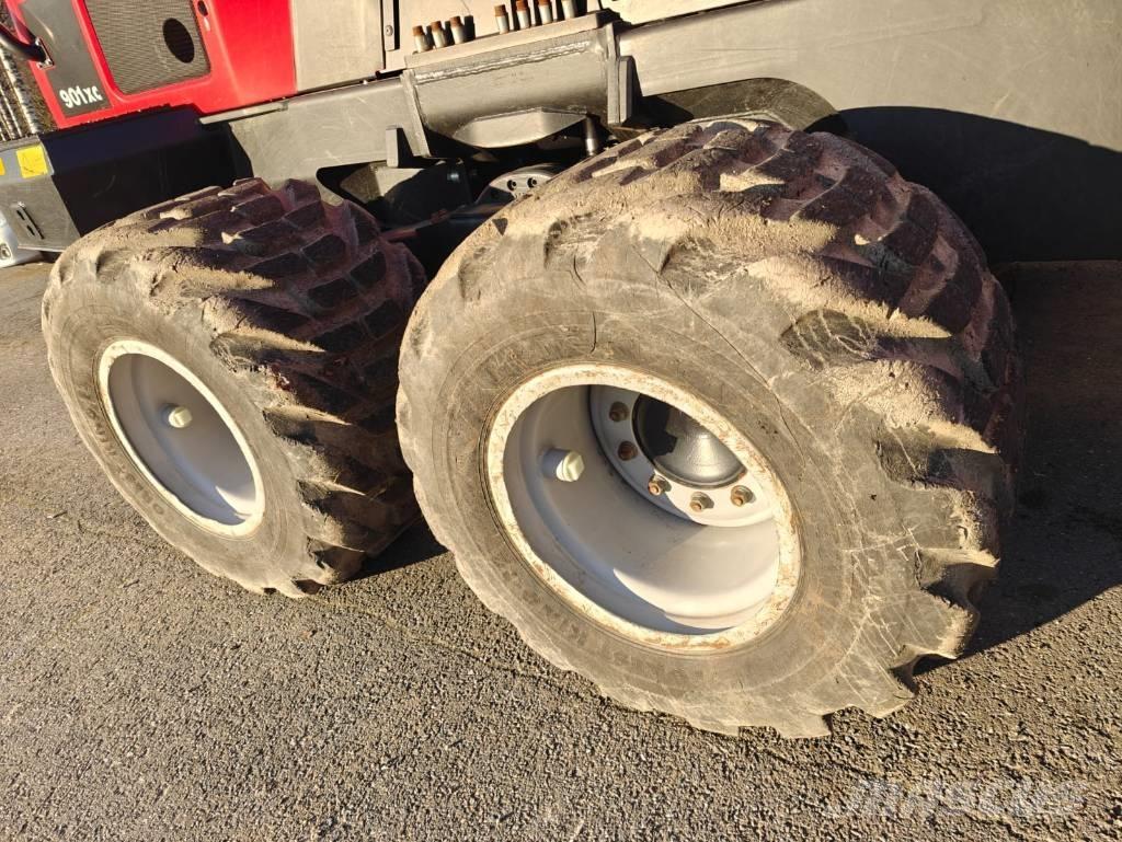 Komatsu 901 XC Harvesterit