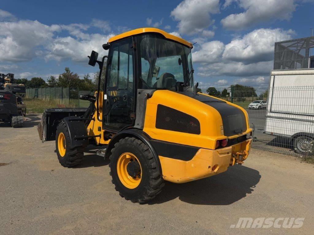 JCB 406 T4 Pyöräkuormaajat