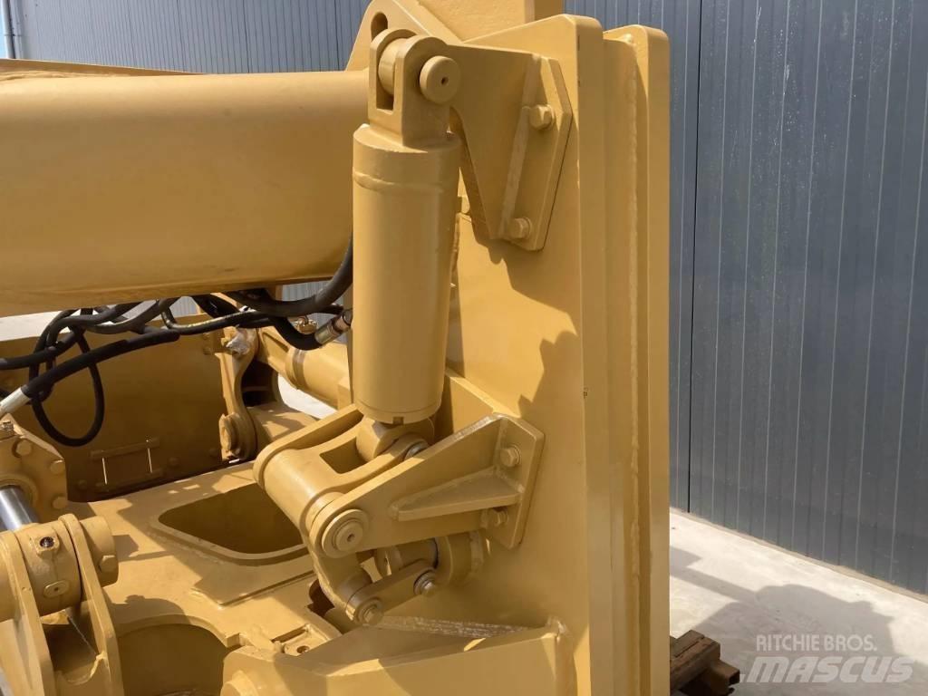 CAT D8R Repijät