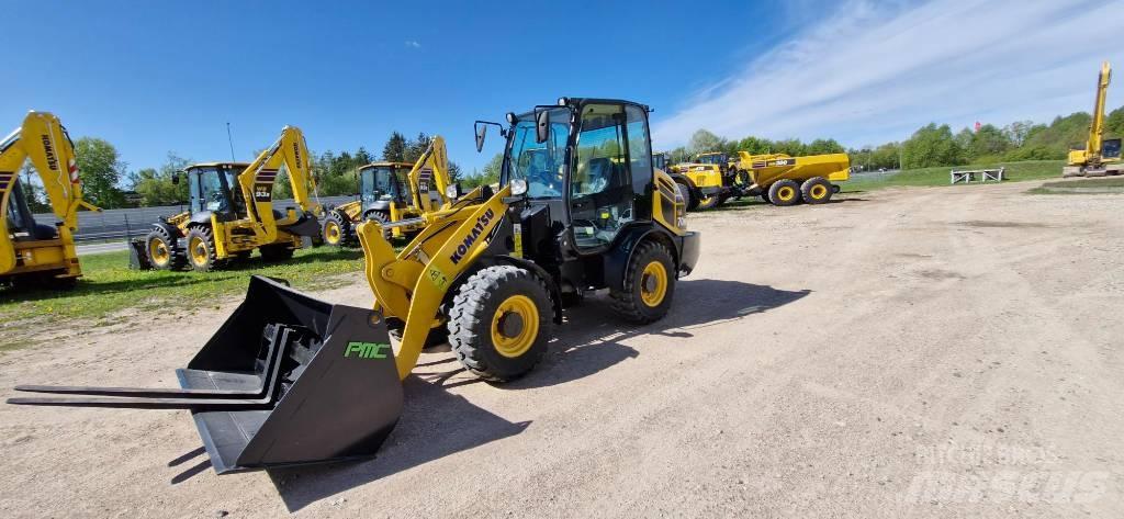 Komatsu WA 70 Pyöräkuormaajat