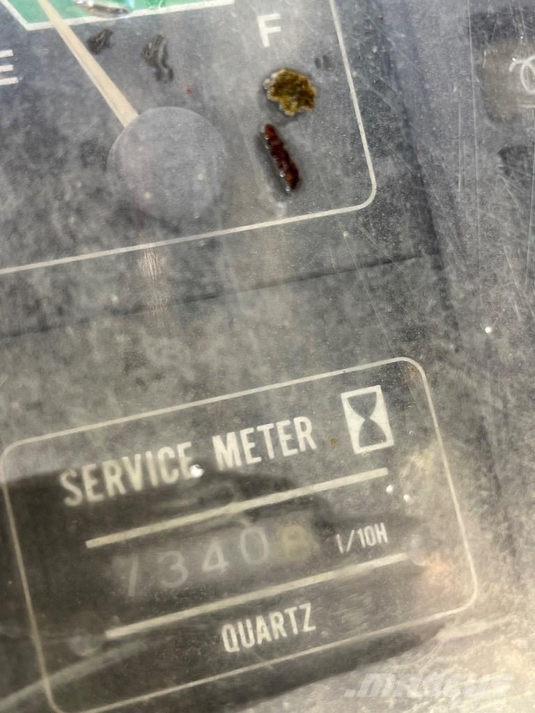 Hitachi EX 200-1 Telakaivukoneet