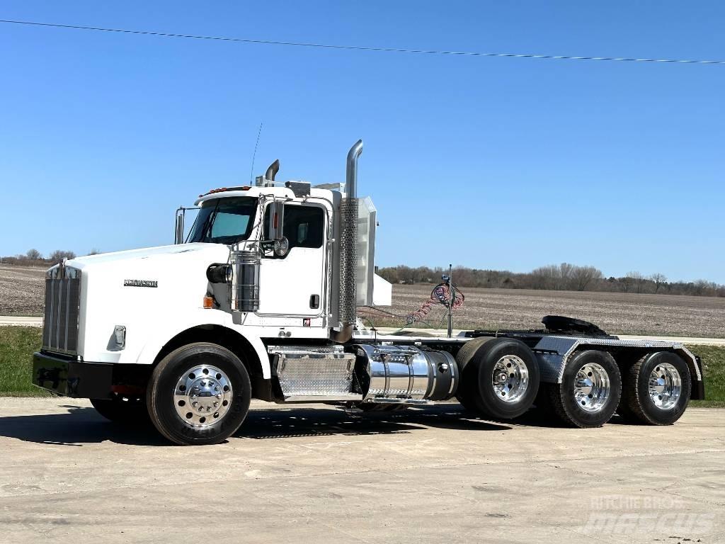 Kenworth T800 Vetopöytäautot