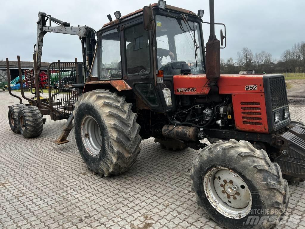 MTZ 952 Metsätraktorit